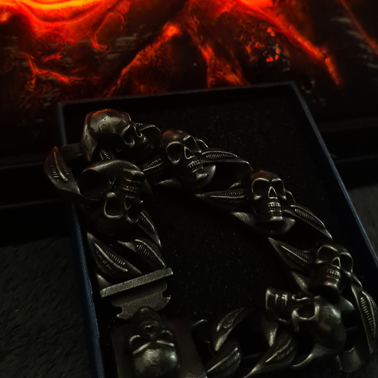 Tenebris Vorela Premium Line [Skull Domineering Bracelet]