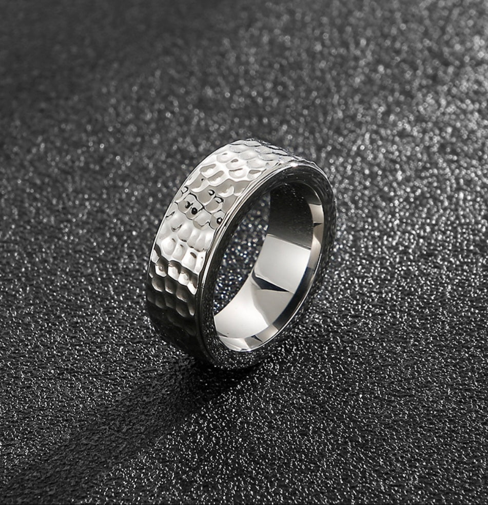 Actus [Hammered Ring]
